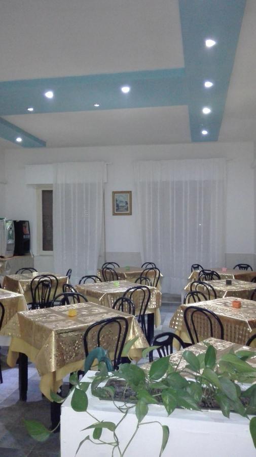 Hotel Villa Lorena Rimini Eksteriør bilde