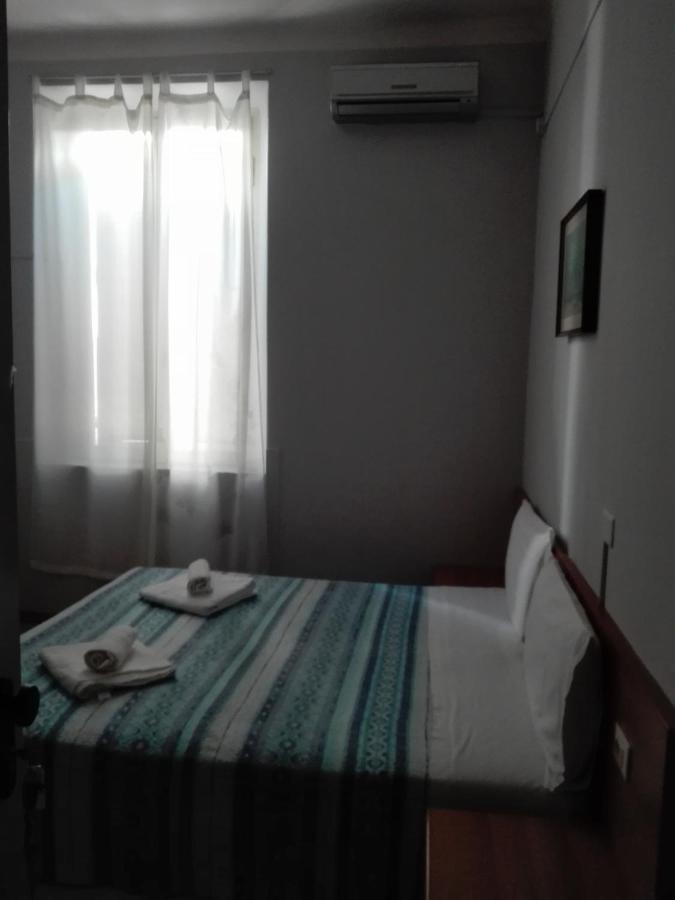Hotel Villa Lorena Rimini Eksteriør bilde